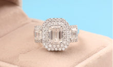 Load image into Gallery viewer, Eleganza 3.92cttw Moissanite Ring