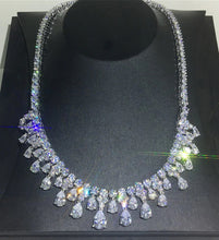 Load image into Gallery viewer, Scintilla Teardrop Necklace